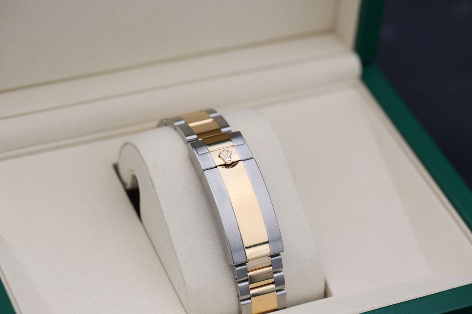 Rolex Submariner 126613 LB Image 3